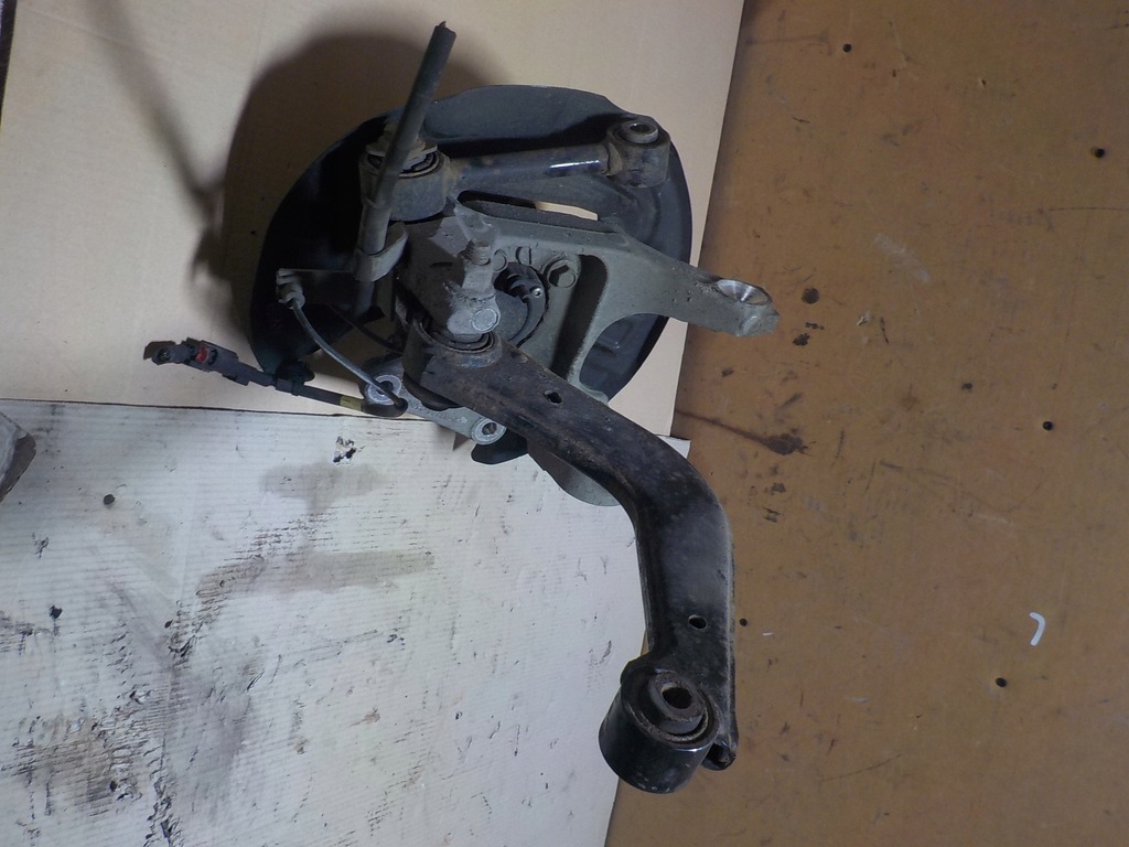 фото №6, Поворотный кулак левый задняя ступица ford mondeo mk5 2.0