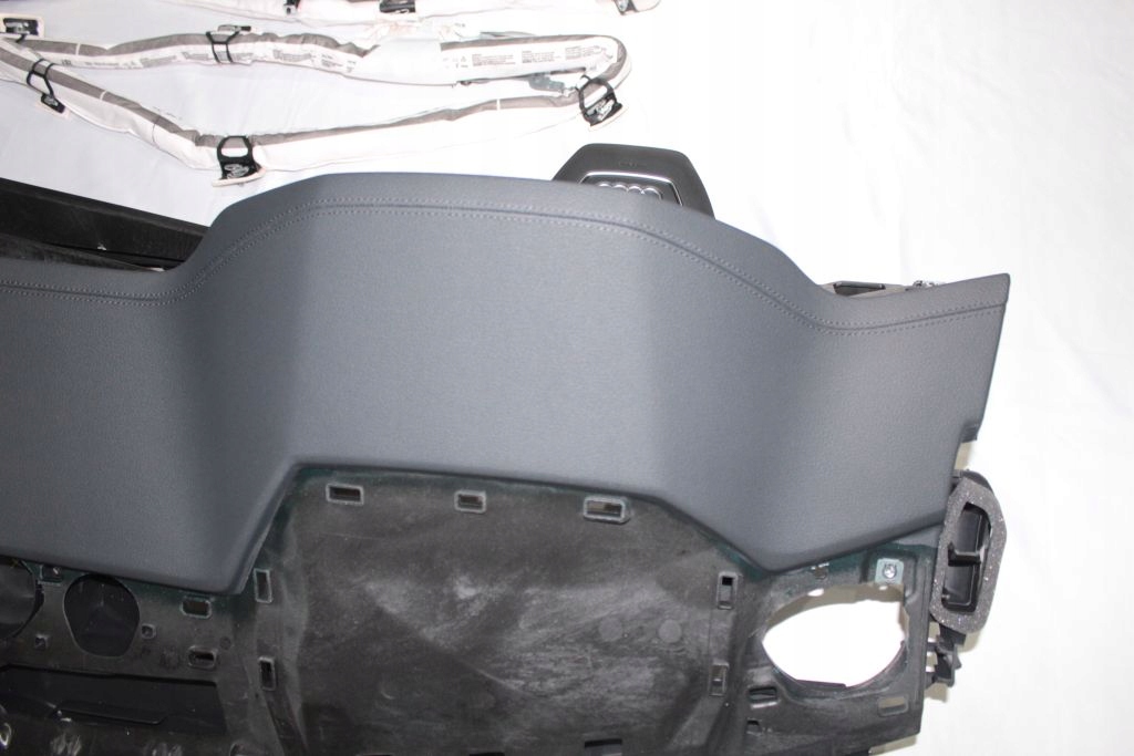 фото №5, Audi a6 a7 c8 шкіра структура soul nić czarna комплект подушка безпеки консоль