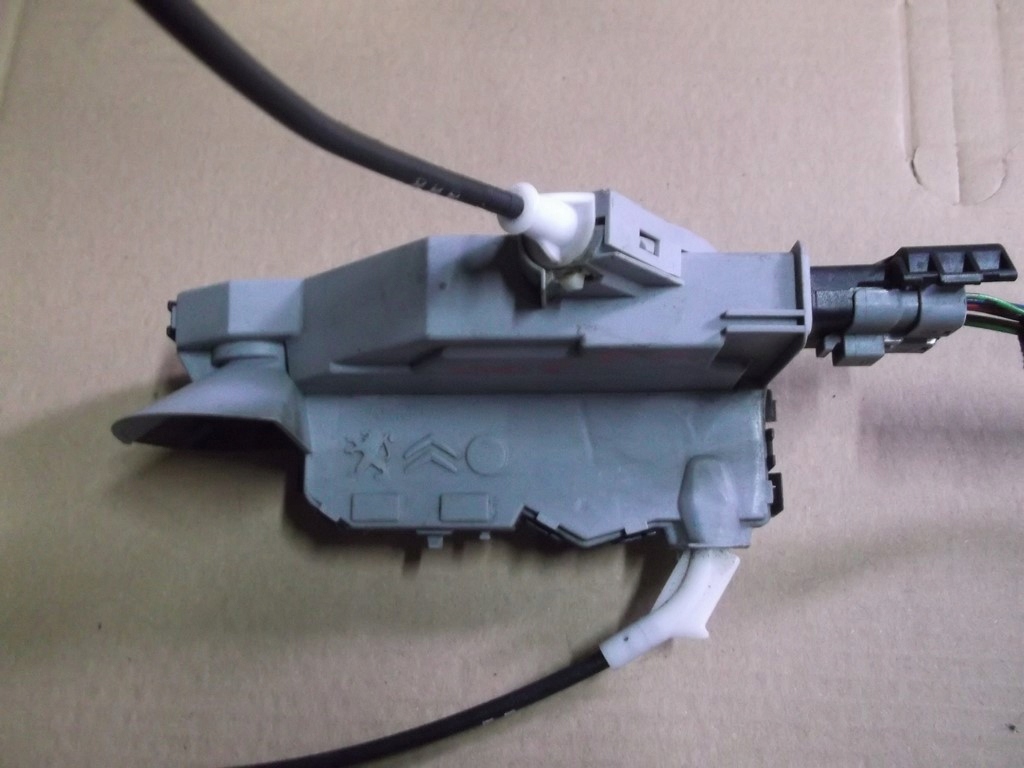 фото №7, Peugeot 3008 5008 i 2009-2016 замок дверь перед правый