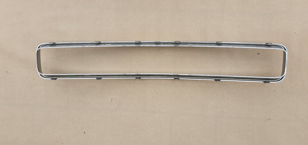 фото №2, Challenger rt 08-14 решётка радиатора хром оригинал