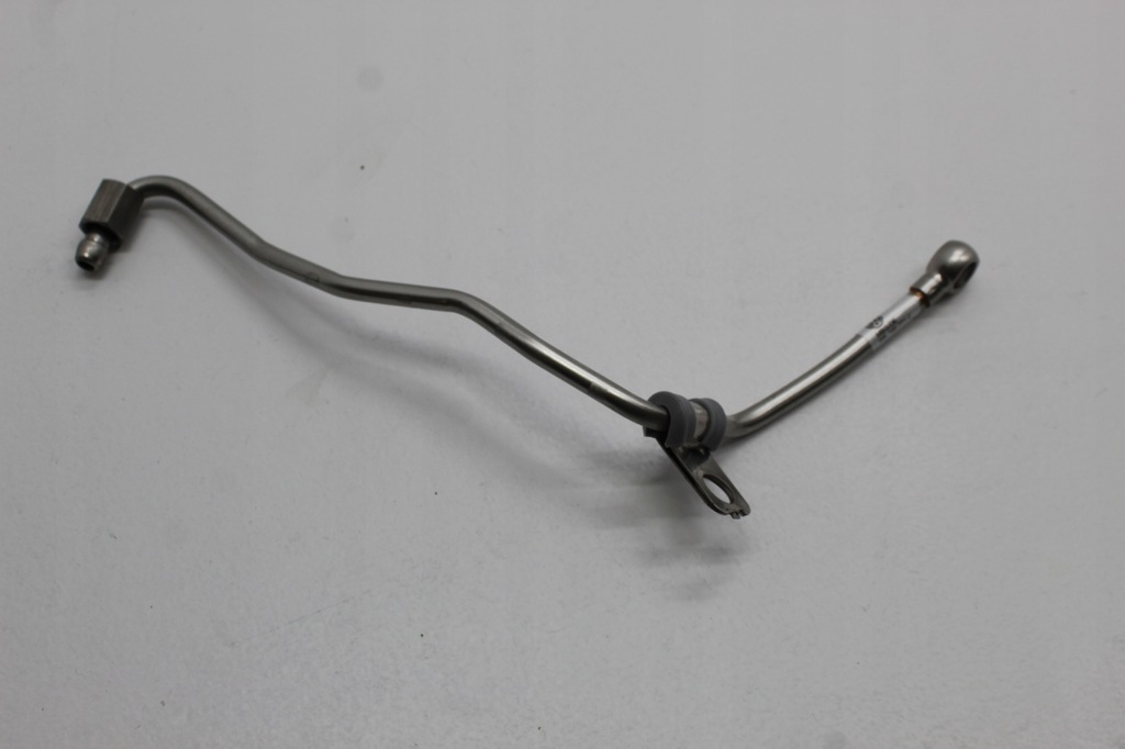 фото №1, Vw t-roc шланг турбины масла 04l145771j