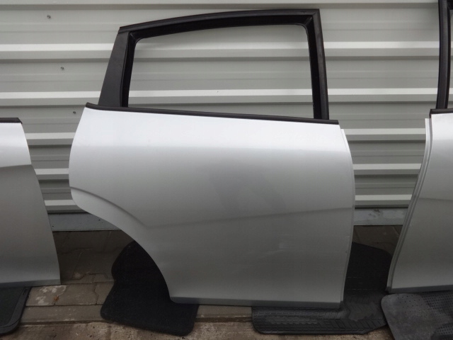 фото №1, Seat leon 2 ii 04r- дверь правое задняя задние