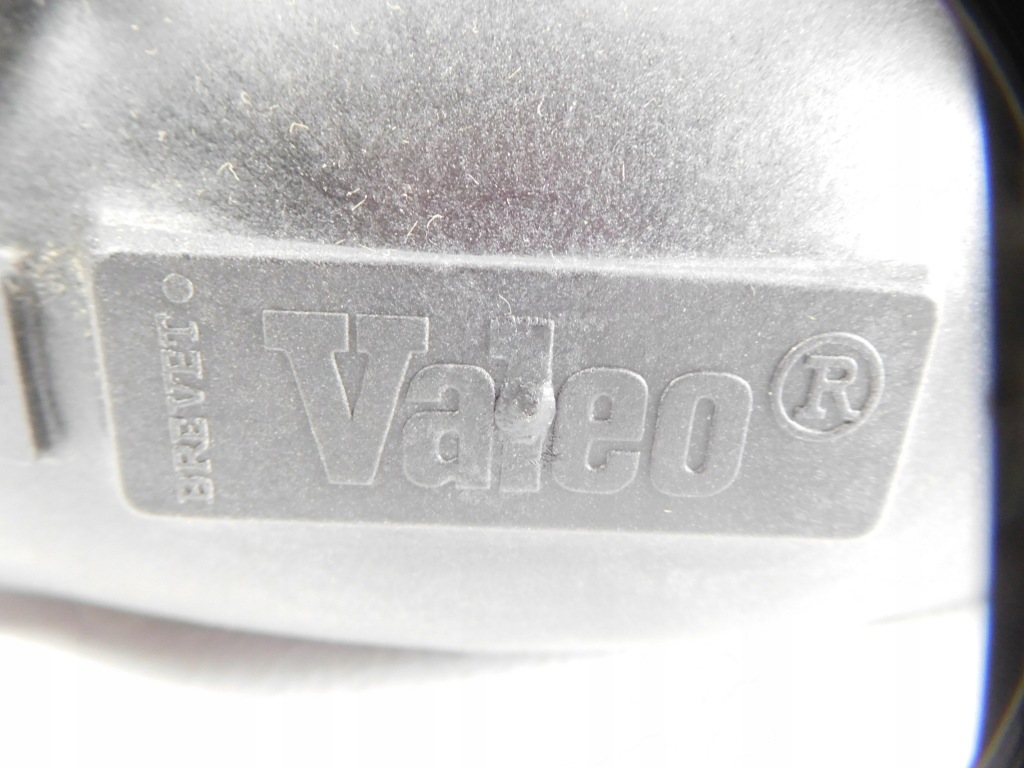 Радиатор воздуха интеркулер renault 8200175069 в Украине