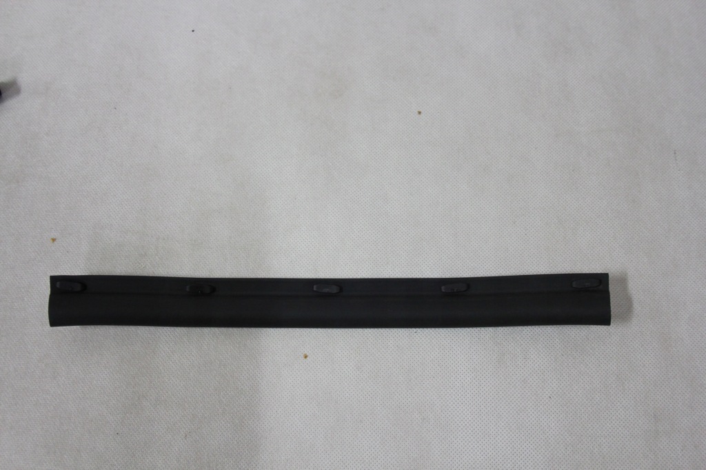 фото №1, Прокладка капот кришки vw up 17a823705