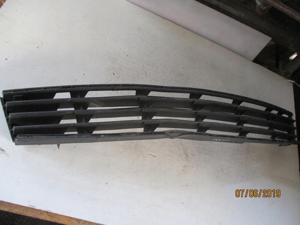 фото №1, 798929 решітка бампера передній renault clio iii