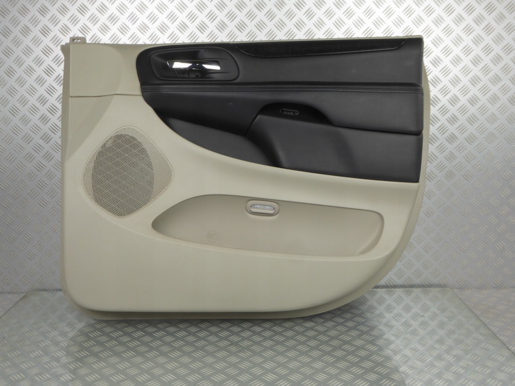 фото №1, Оббивка обшивка правий перед lancia voyager 11-18