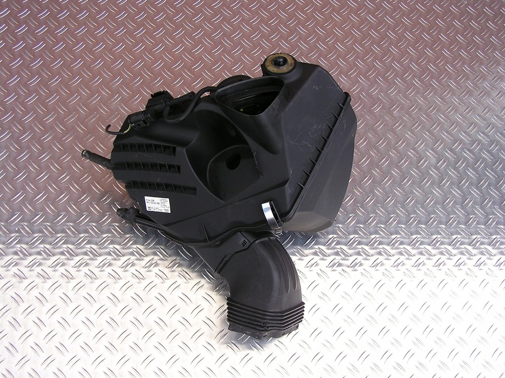 фото №1, Корпус фильтра воздуха audi a6 c6 2.7d 2008 rok