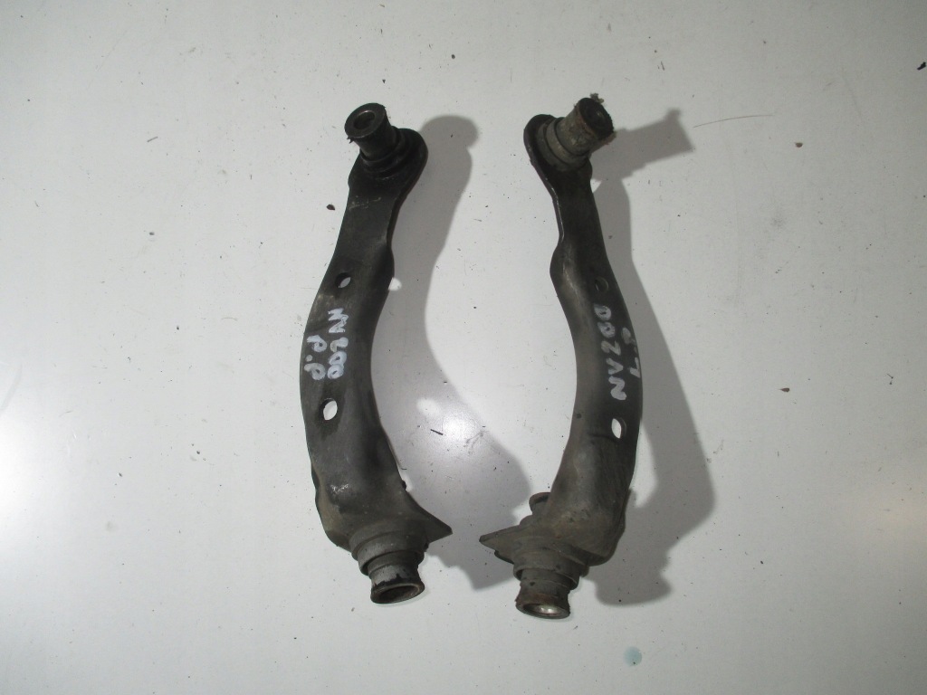 фото №1, Важіль кронштейн правий перед nissan nv200 1.5 dci