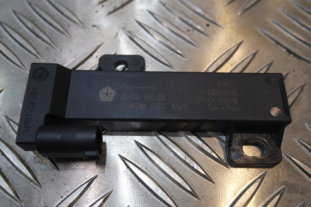 фото №1, Усилитель maserati quattroporte gts 68051315a8