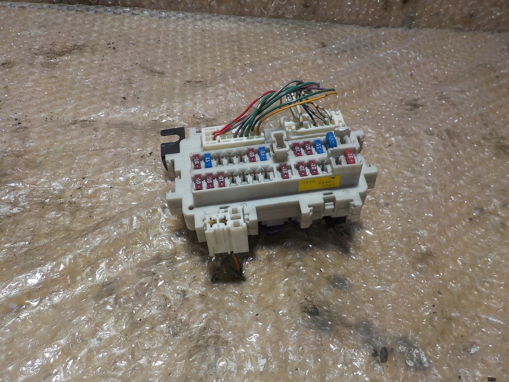 фото №7, Altima iii коробка предохранителей