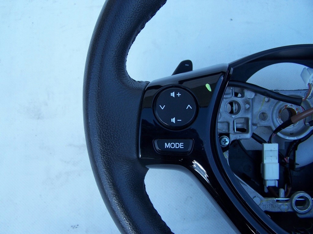 фото №6, Toyota aygo ii повітропровід пелюстки перемикання 14-