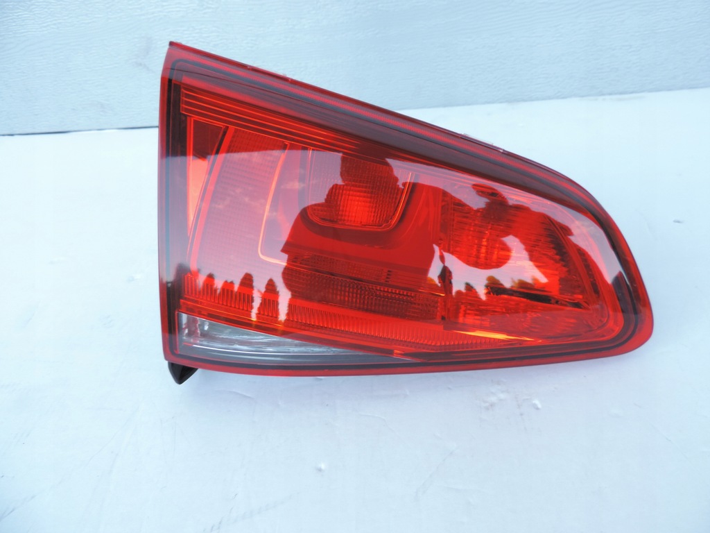 фото №1, Volkswagen оригінальний номер 5g0945093ac лампа задня комбінована