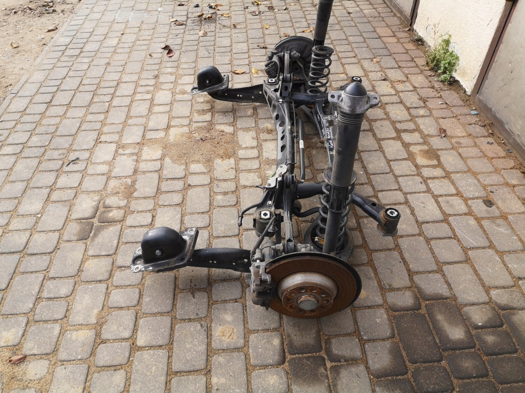 фото №7, Vw passat b8 kombi подвеска задние задняя подрамник