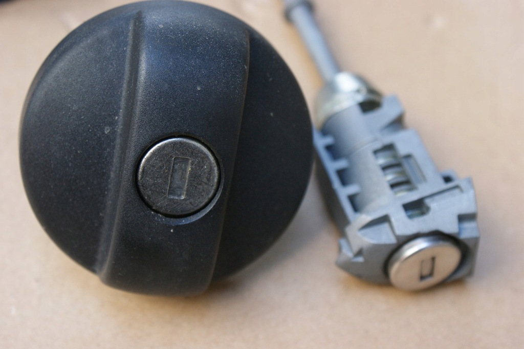 фото №4, Citroen c3 iii 1.2vti бортовой компьютер замок зажигания набор