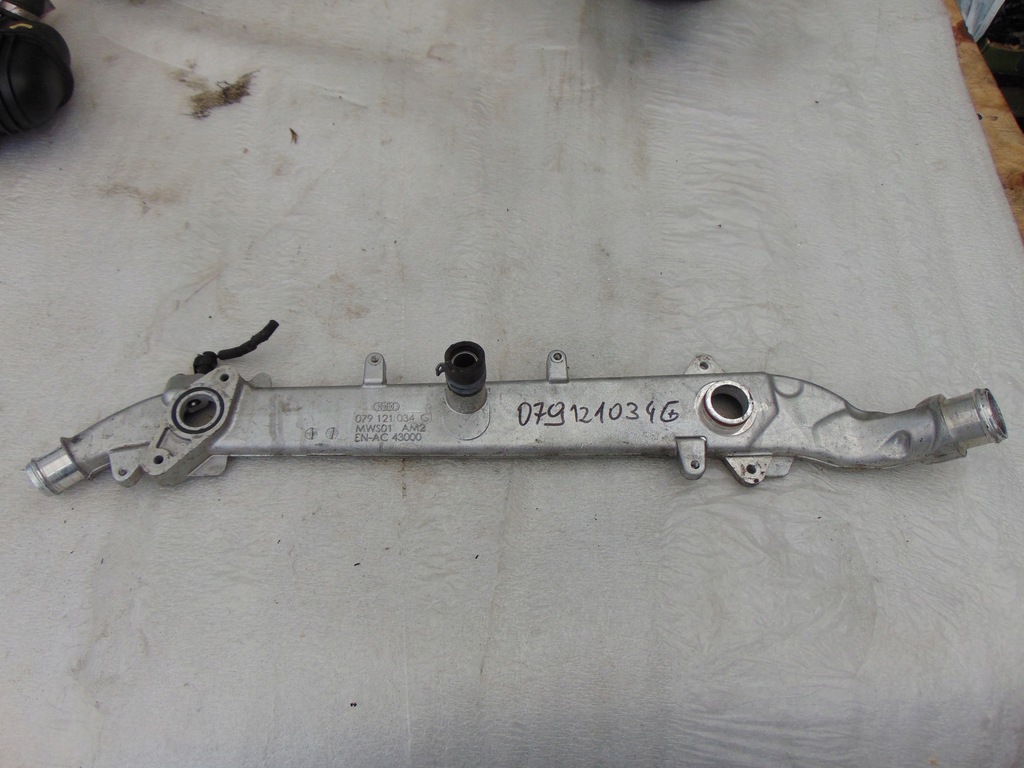 фото №1, Audi rs5 8t труба шланг водяной 079121034g