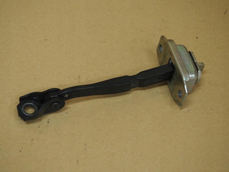 фото №1, Ограничитель дверь левый перед nissan qashqai ii