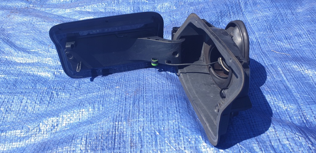 Bmw f07 5gt кришка заливної пального в Україні