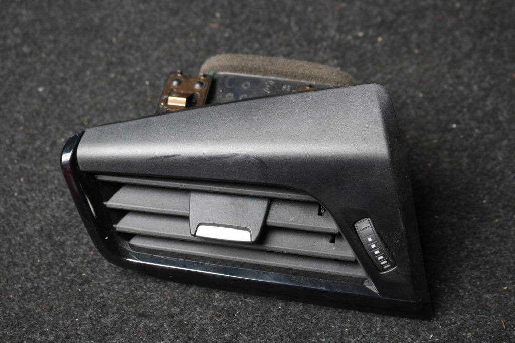 фото №1, Решітка обдув ліва передня bmw f45 f46 9262957