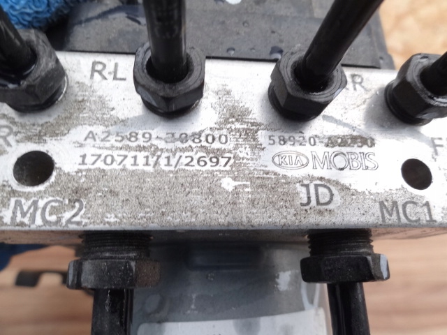 фото №4, Kia ceed ii 3d 2017 1,6 crdi насос abs 58900a2230