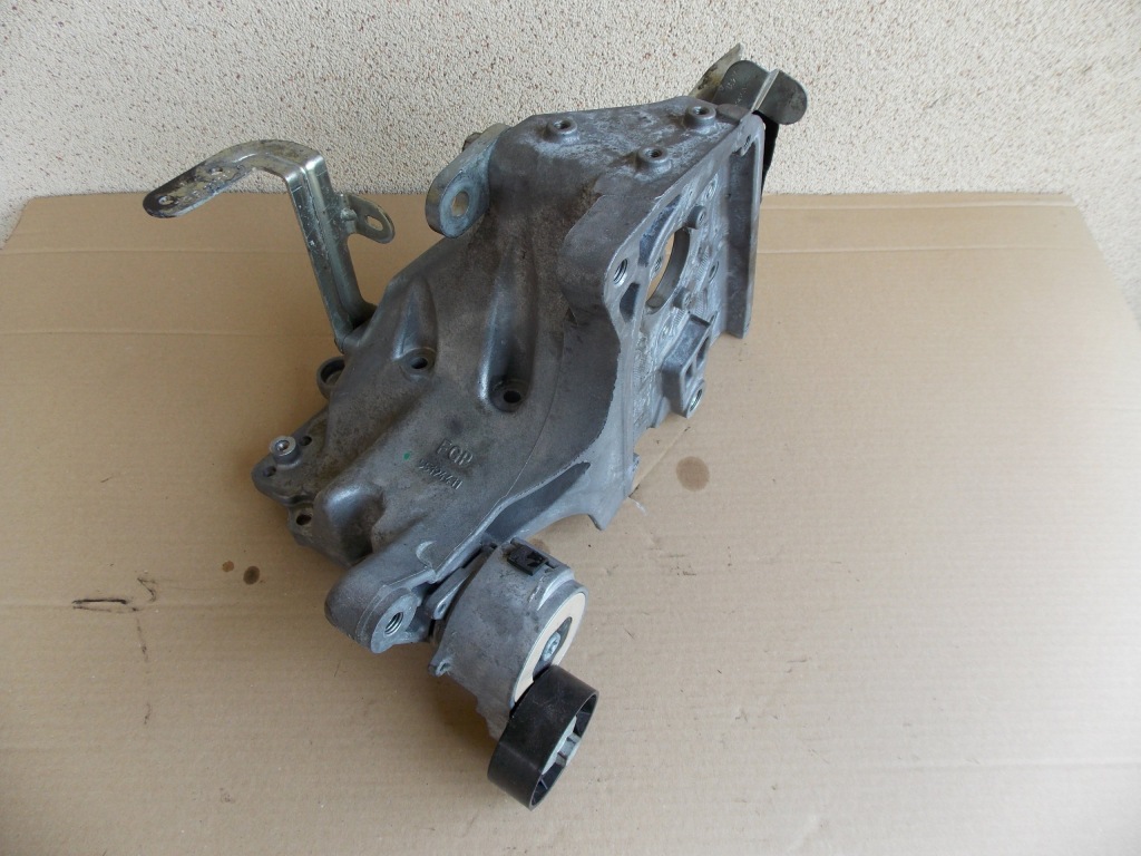 фото №1, Opel signum 1.9 cdti z19dth кронштейн насоса 55194411