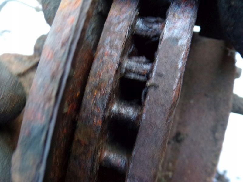 фото №2, Поворотний кулак правий перед discovery iv 3.0d lift