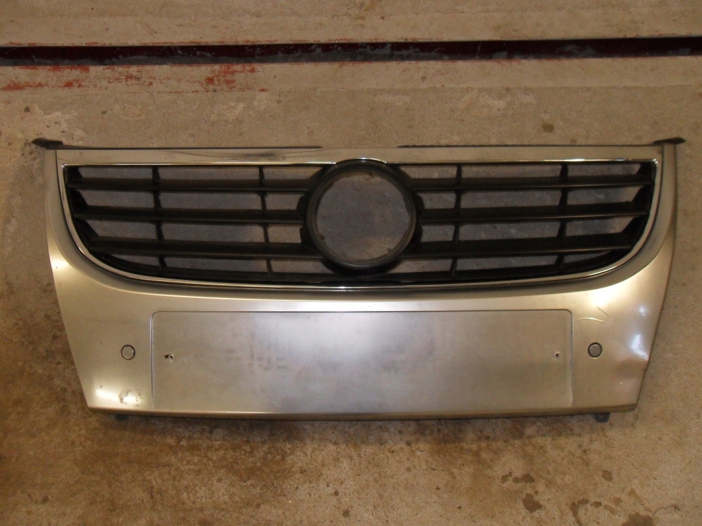 фото №1, Решітка радіатора решітка радіатора vw passat b6