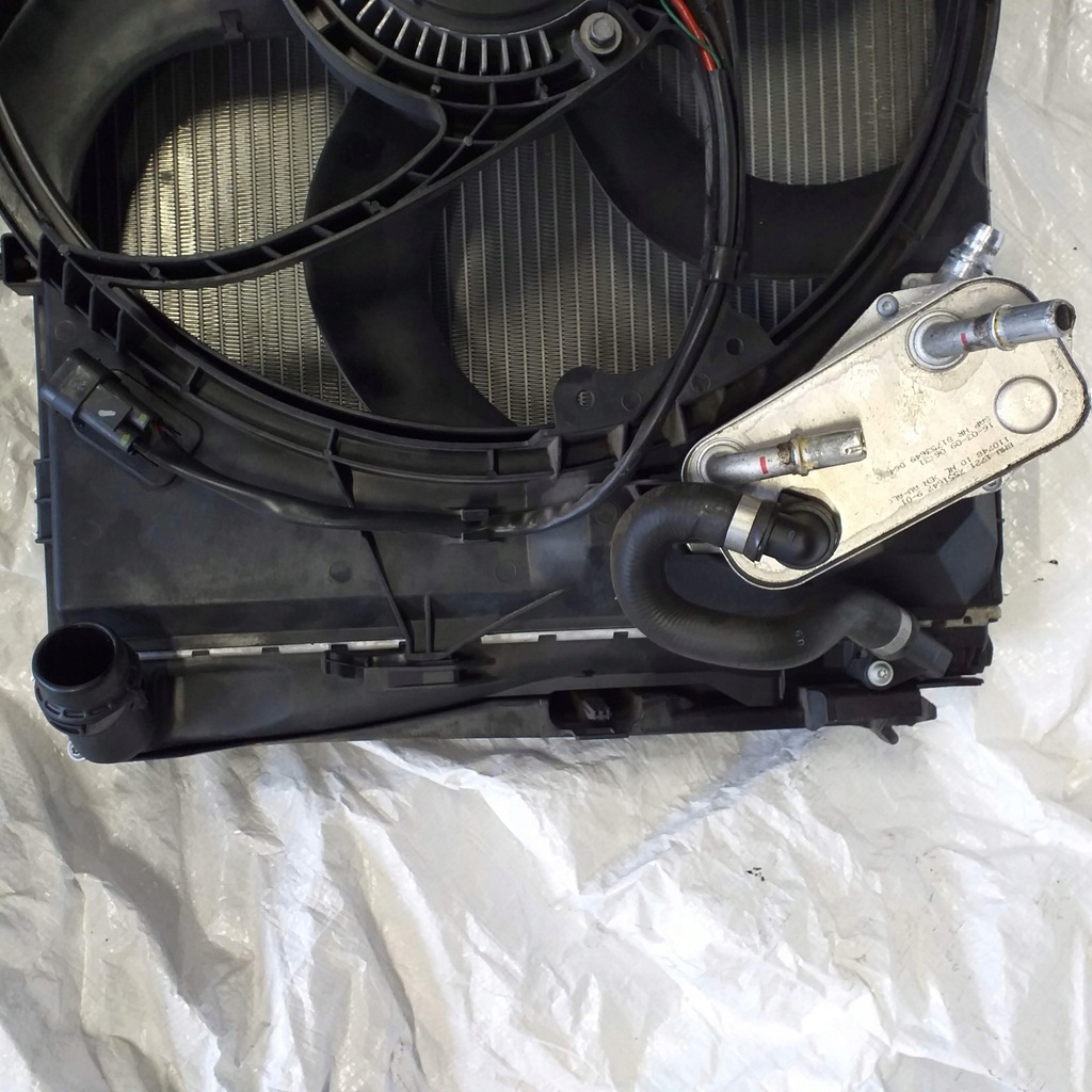 фото №4, Bmw z4 e89 30i 3.0 комплект радиатор радиатор