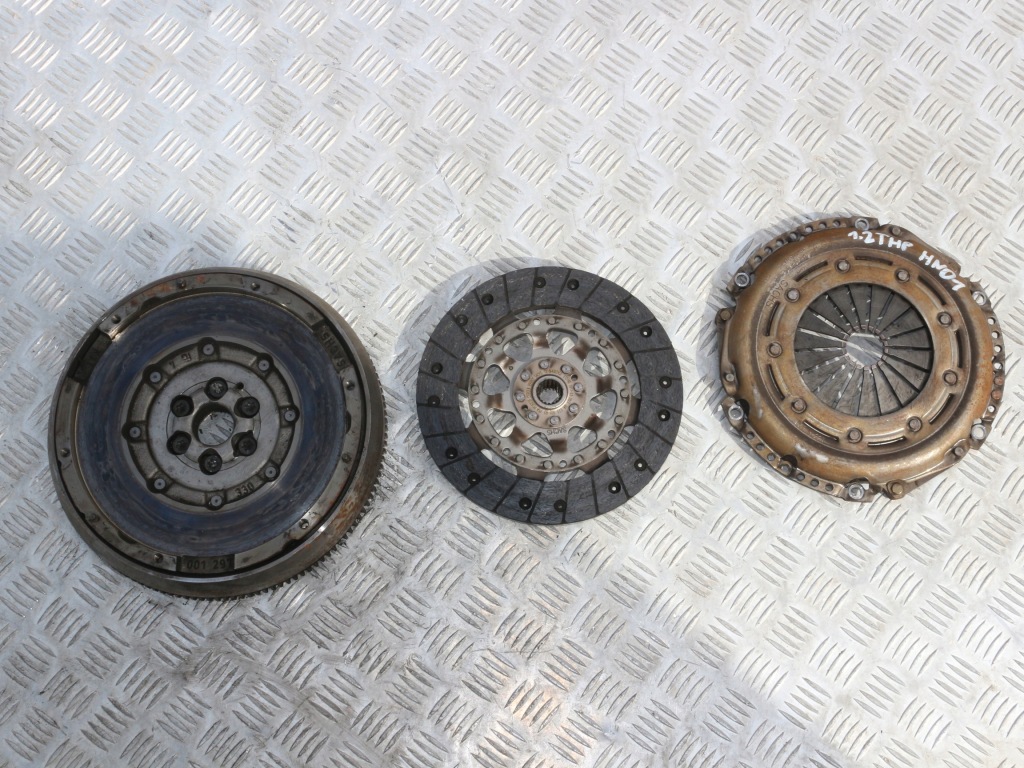 Купить Citroen peugeot 1,2 thp сцепление колесо двухмассовый