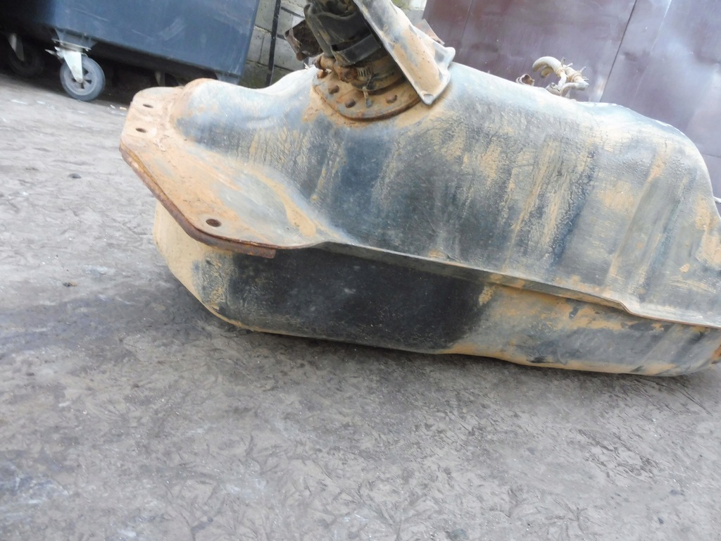 фото №9, 4 runner бак пального bak 2,4 td 94r