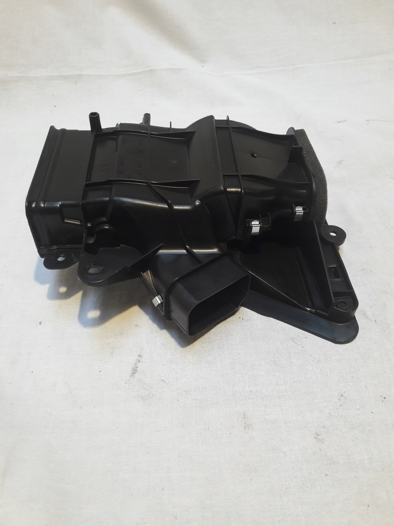 фото №5, Porsche panamera кришка багажника обдув 97057221200