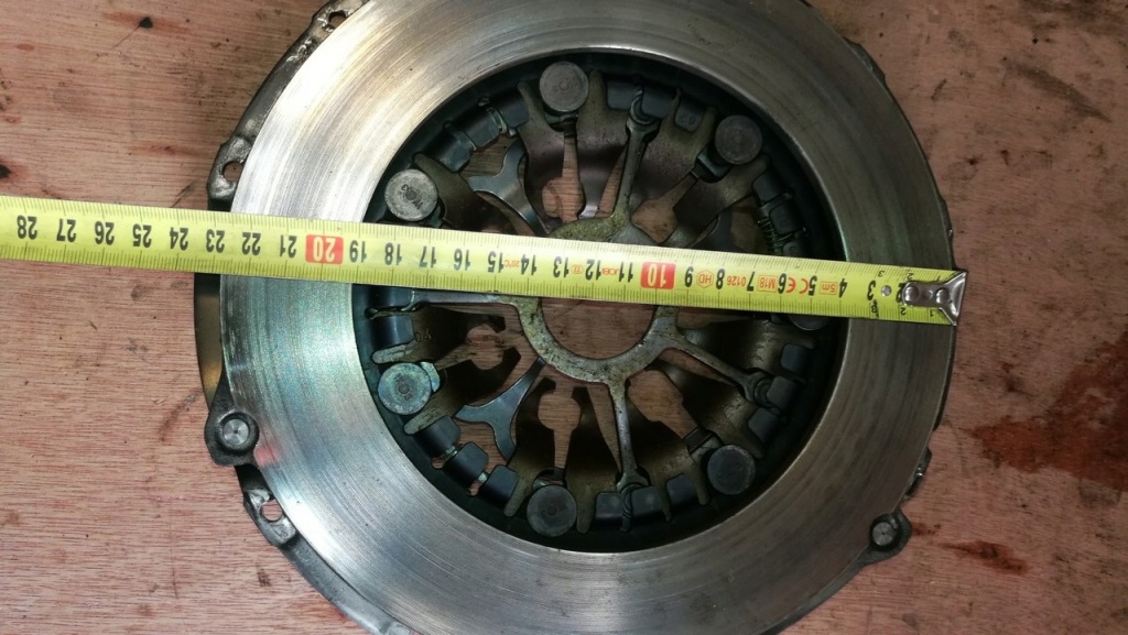 фото №4, Притиск зчеплення 228mm 2.5dci trafic vivaro маховик з двома масами