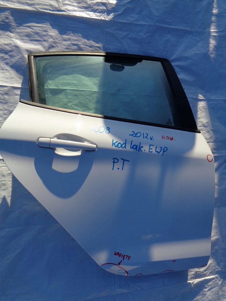 фото №1, Peugeot 208 двері праве задні задня ewp 2012