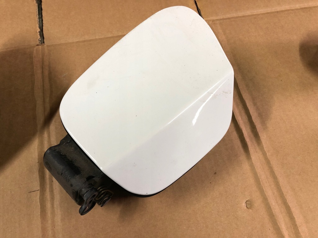 фото №1, Крышка заливной топлива bmw z4 e89 alpinweiss 3