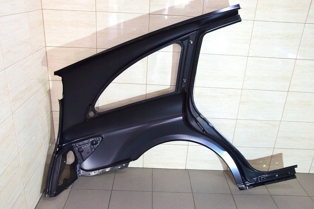 фото №2, Mercedes r klasa 251 r-klasa задний крыло задняя