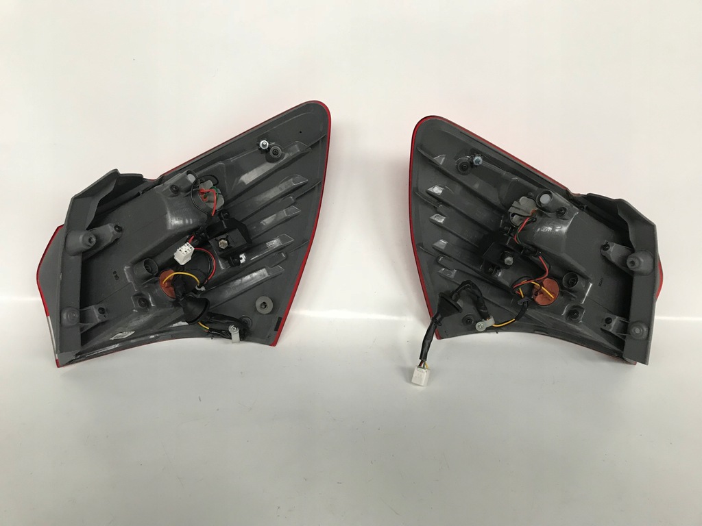 фото №5, Hyundai ix20 лампа задняя оригинал europa