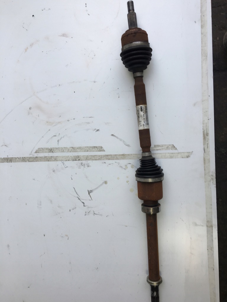 фото №1, Привідний вал renault megane iv 4 1.5 dci права 391008707r