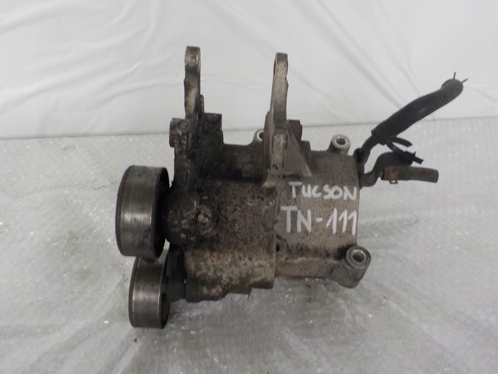 фото №2, Tucson i suv 2.0 crdi подушка кронштейн ролик