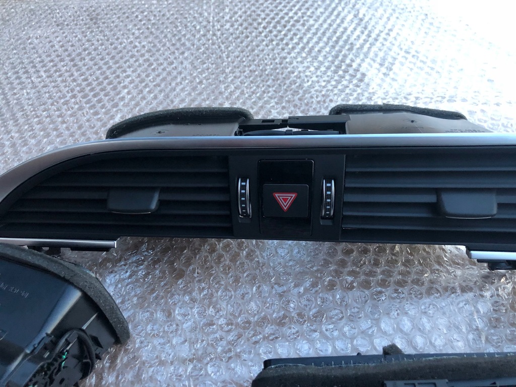 фото №5, Audi a7 rs7 решётки обдув lift 4g8820902c