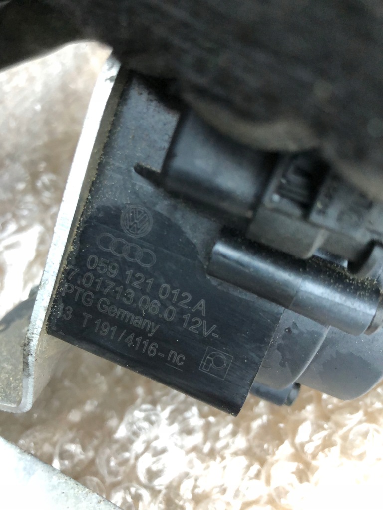 фото №5, Audi a8 d4 4.2 tdi насос wody шланги 4h0121012a