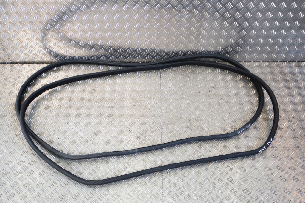 Купити Прокладка двері задній mercedes w222 long maybach