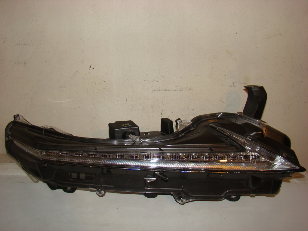 Купити Lexus nx200 nx300 фара led drl правий оригінал