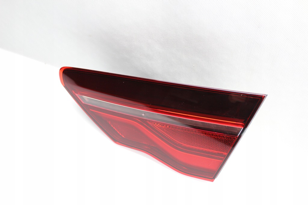 фото №5, Jaguar xe lift лампа правий задня led 2019+