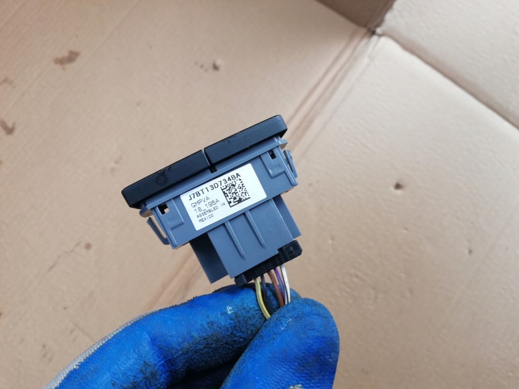 фото №2, Ford ka plus lift кнопка tcs j7bt-13d734-ba