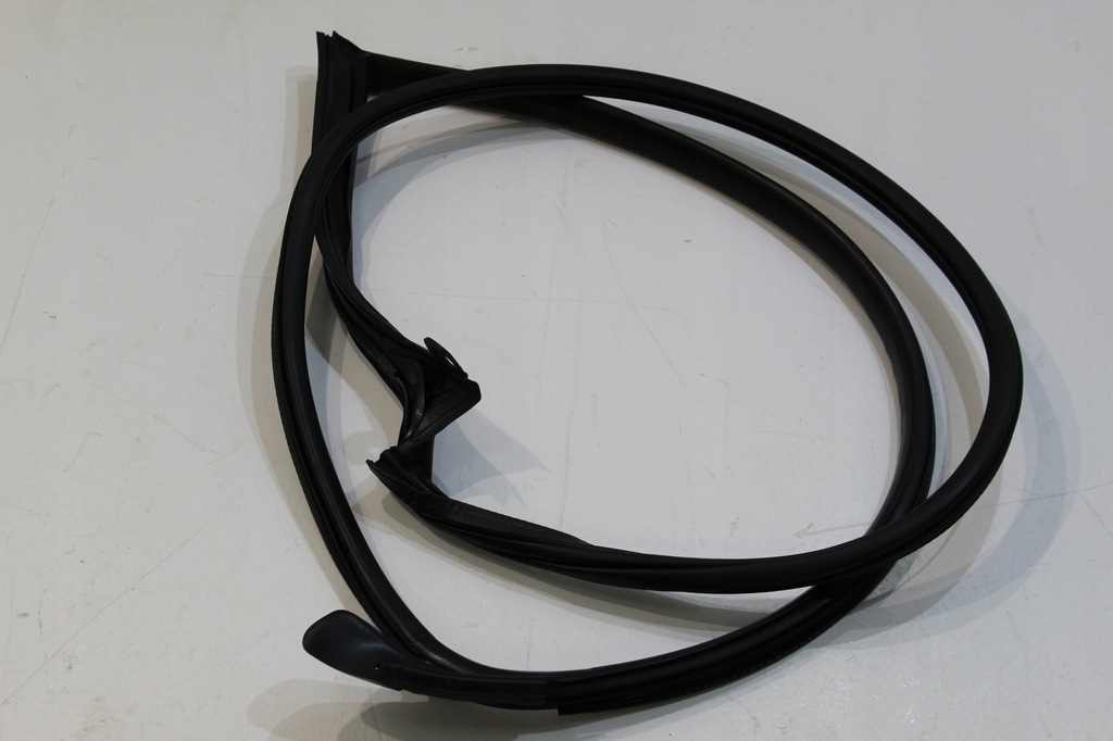 фото №1, Mbm vw arteon прокладка двері p. перед 3g8867338p