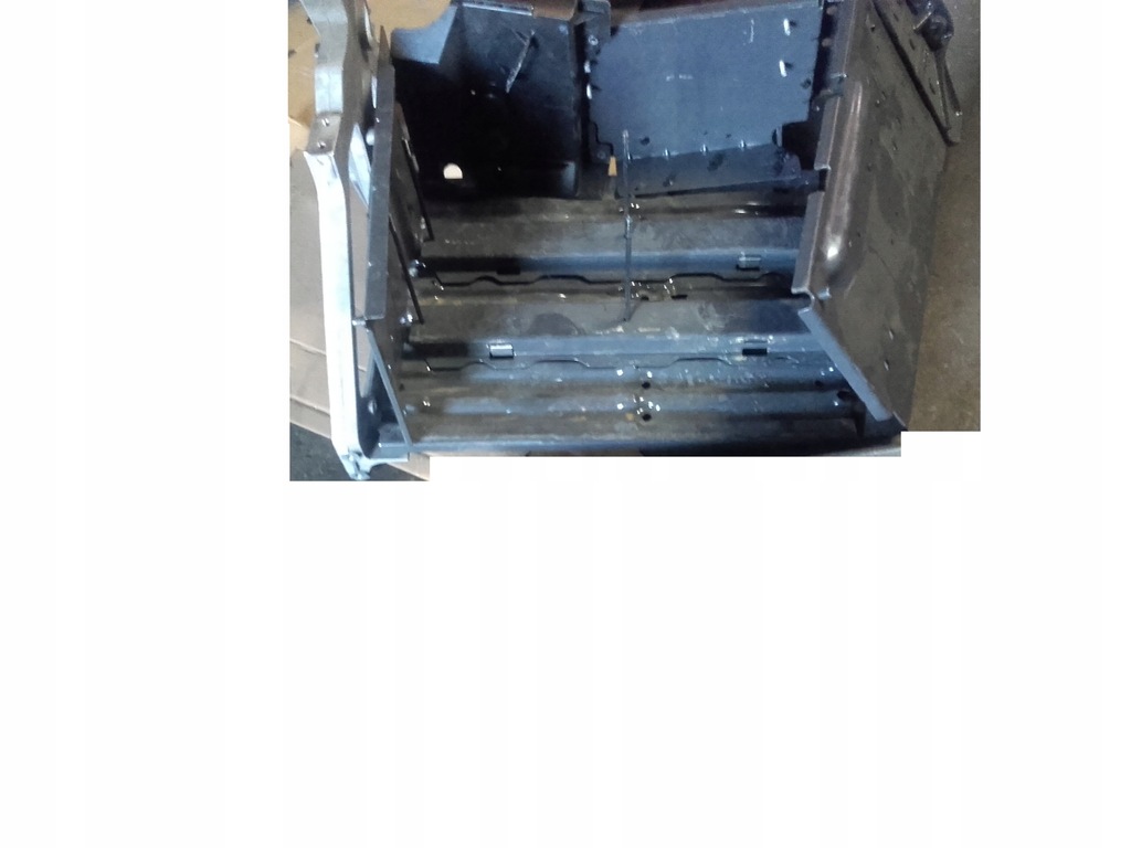 фото №9, Коробка кронштейн основание аккумуляторов volvo fh4