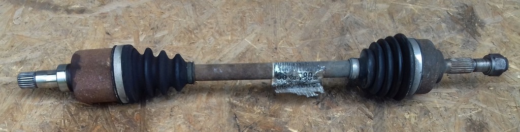 фото №1, Peugeot 207 1.4 hdi приводной вал левая комплектная механическая коробка передач