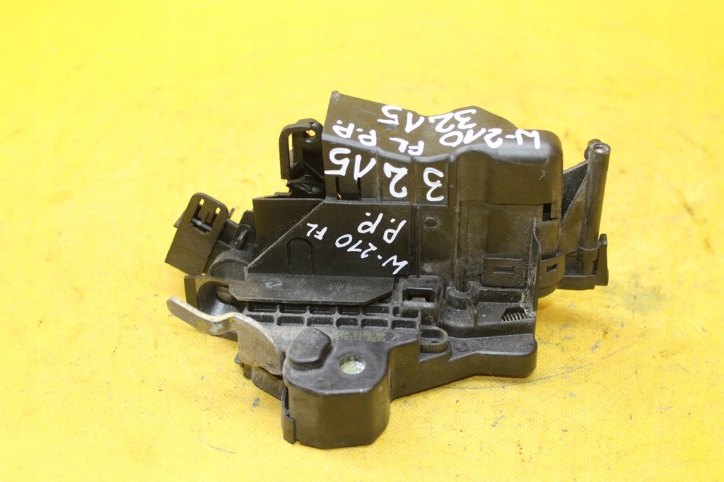 фото №3, Подголовник задняя задний mercedes w210