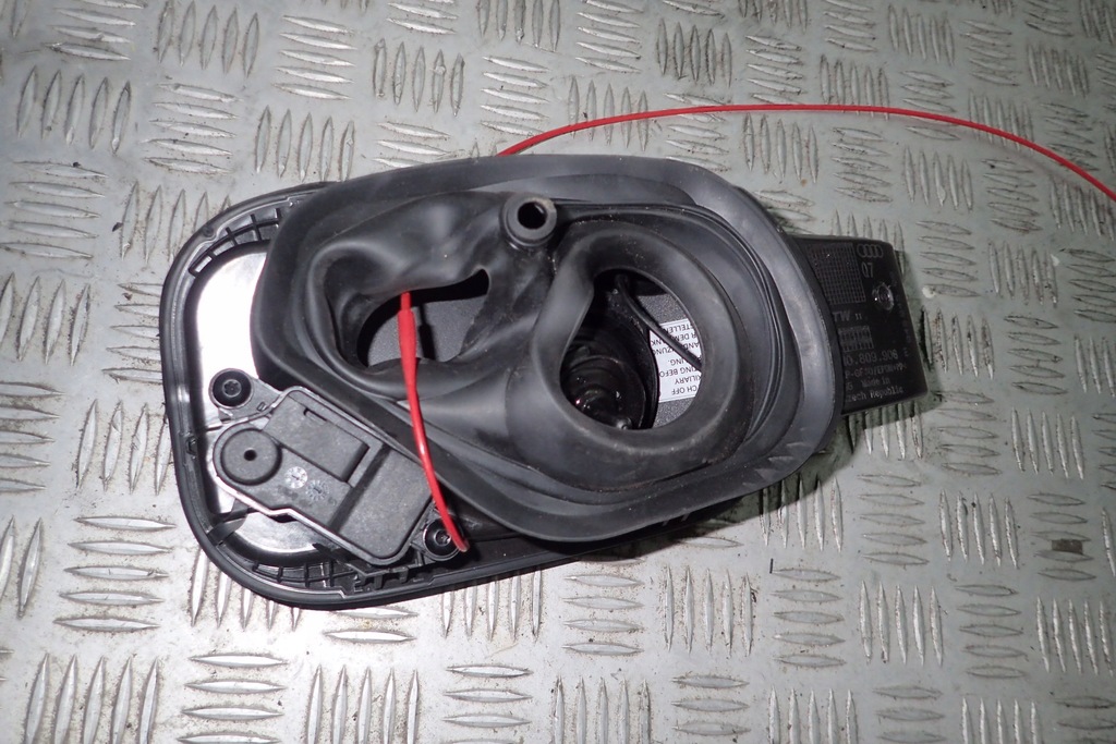 фото №5, Audi sq7 q7 4m крышка заливной топлива крышка lz7s