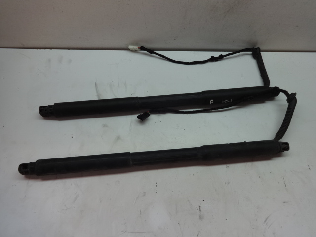 фото №1, Bmw 3 f31 kombi амортизаторы крышки комплект