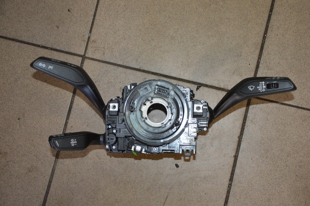 фото №1, Audi q2 перемикач комбінований 8v0953521hd